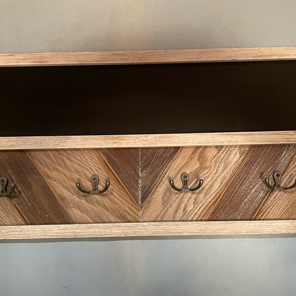 EUC Modern Minimalistic Wood Command Center (Chalkboard + Hooks) Wall Frame - Picture 1 of 4